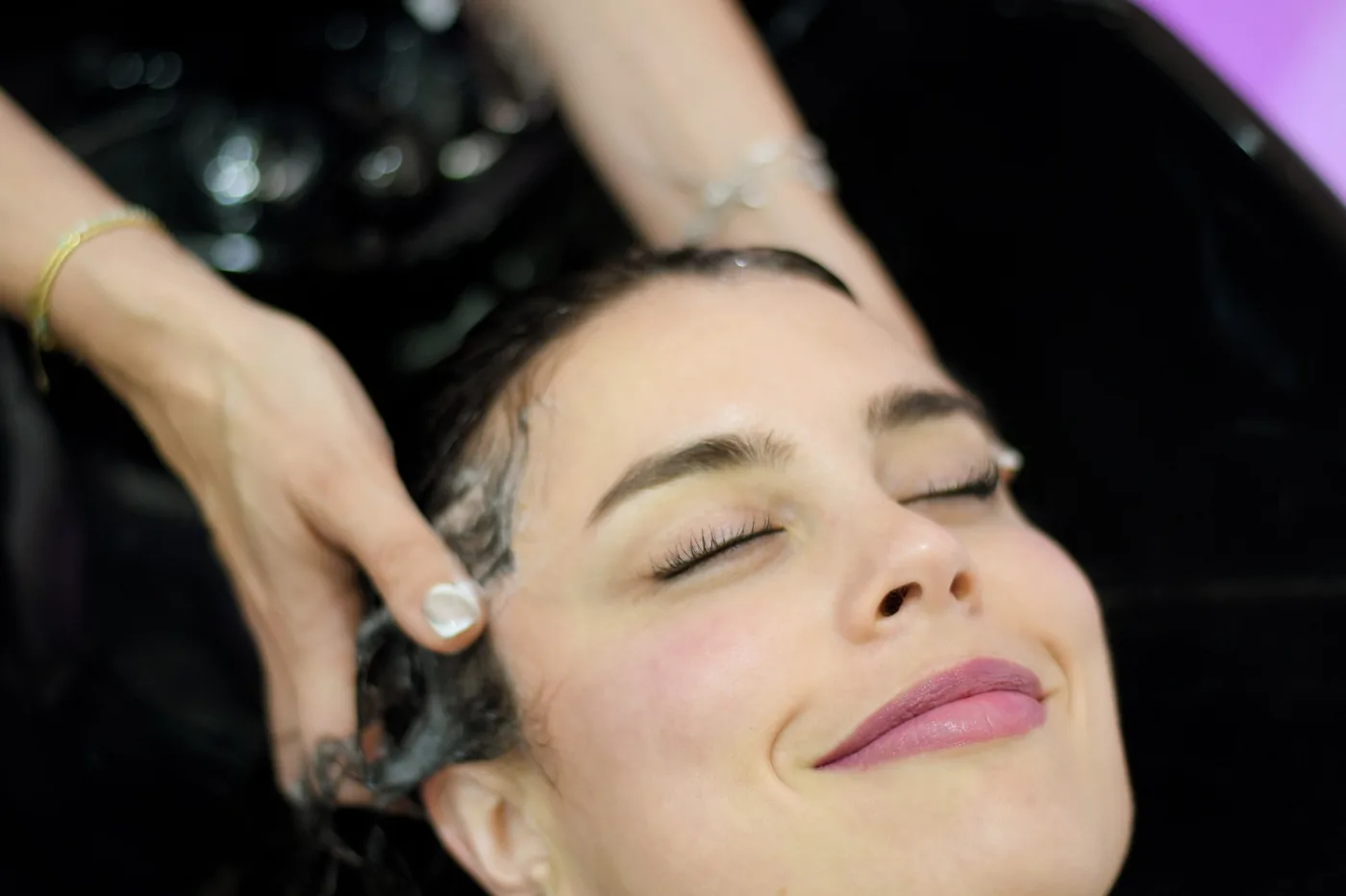 Lavado de cabello en el salón